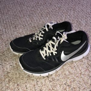 Nike Flex Experience RN3 (ONLY WORN A FEW TIMES)